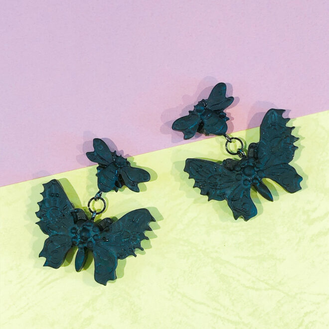蜂と蝶のイヤアクセ