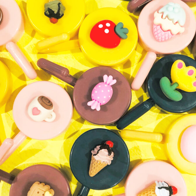 シール付きフック