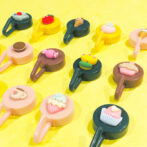 シール付きフック