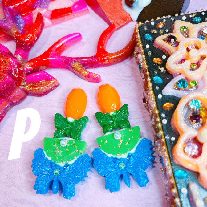 派手ハンドメイドアクセサリー