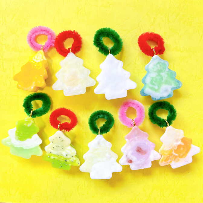 ハンドメイドクリスマスツリー型オーナメント