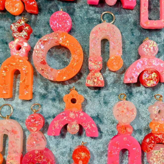 派手アクセサリーファッション