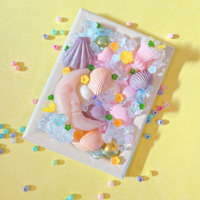 デコフレーム月