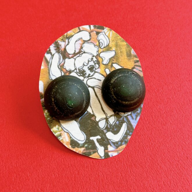 個性派ブラックピアス