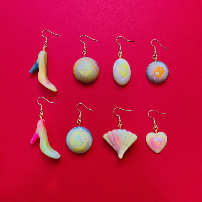 大ぶりなのに軽いピアス、イヤリング