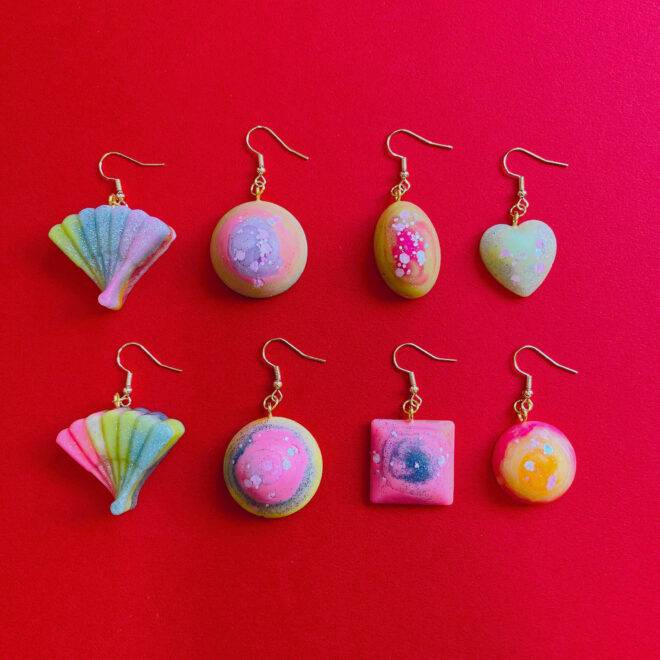 軽い カラフルピアス、イヤリング